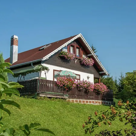 Ruhiges In Der Naehe Von Wanderwegen * Altenfeld (Thuringia)
