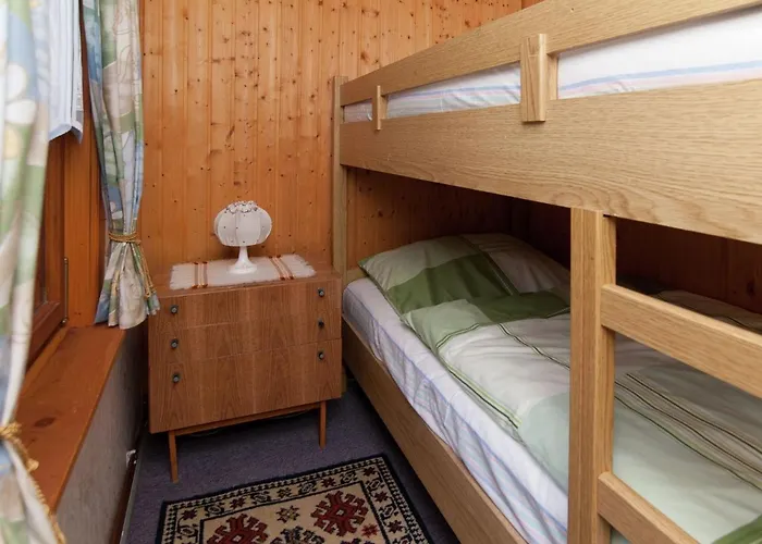 Quiet Near Trails Tatil Evi Altenfeld (Thuringia)